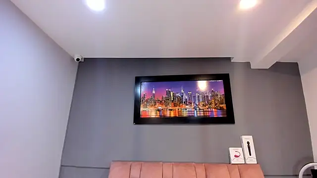 Snapshot of CharlotteCottin chatting on 01.14.26 CharlotteCottin online show from 01.14.26