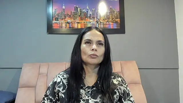 Snapshot of CharlotteCottin chatting on 07.22.26 CharlotteCottin online show from 07.22.26