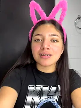 Snapshot of LisaGoddes chatting on 09.30.25 LisaGoddes online show from 09.30.25