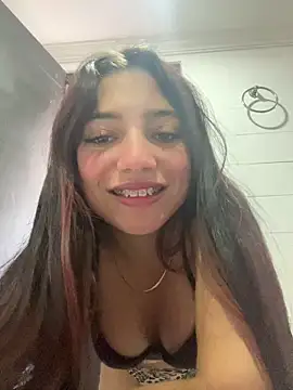 Snapshot of LisaGoddes chatting on 11.15.25 LisaGoddes online show from 11.15.25