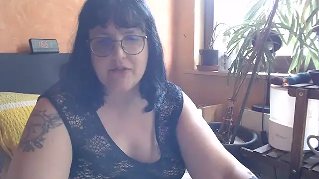 Snapshot of ladyfrombonn chatting on 07.19.26 ladyfrombonn online show from 07.19.26