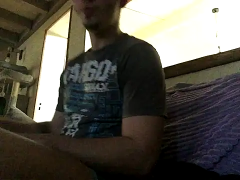 Snapshot of coupleamateurfun23 chatting on 11.05.25 coupleamateurfun23 online show from 11.05.25