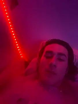 Snapshot of CHAPCHAP09 chatting on 12.18.25 CHAPCHAP09 online show from 12.18.25