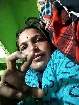 Snapshot of Hot_Kajal5 chatting on 11.30.25 Hot Kajal5 online show from 11.30.25