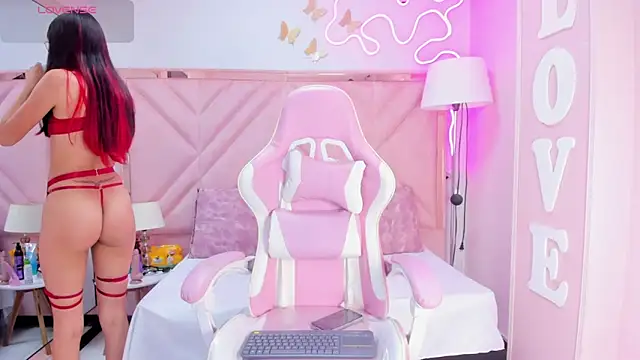 Aria Joness  online show from 10.06.25