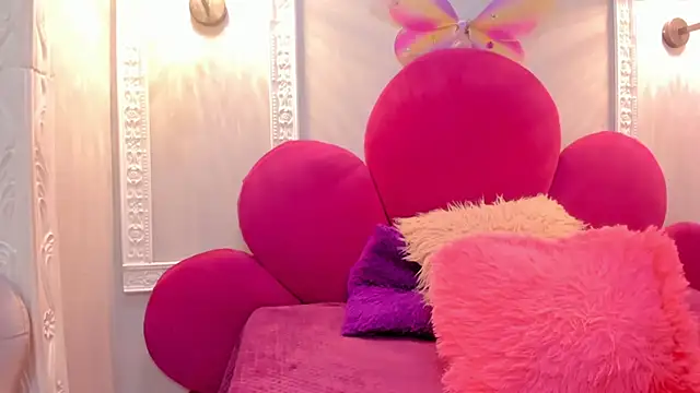 Snapshot of Saammy_17 chatting on 11.01.25 Saammy 17 online show from 11.01.25