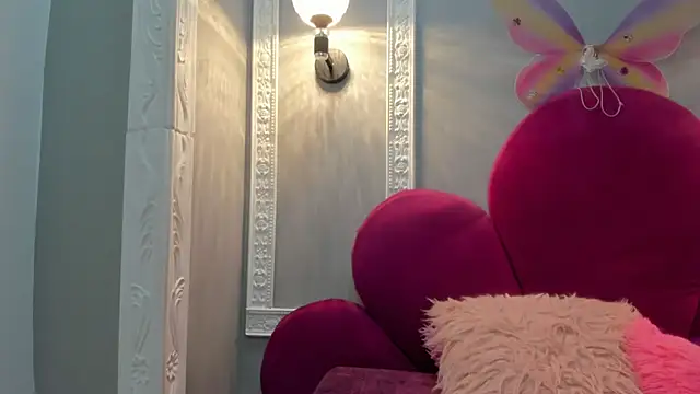 Snapshot of Saammy_17 chatting on 11.14.25 Saammy 17 online show from 11.14.25