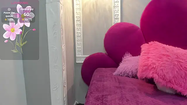 Snapshot of Saammy_17 chatting on 11.28.25 Saammy 17 online show from 11.28.25