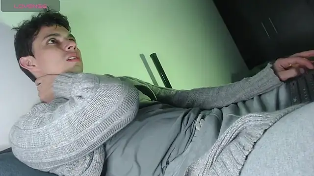 Snapshot of yourfavoriteboy__ chatting on 10.07.25 yourfavoriteboy online show from 10.07.25