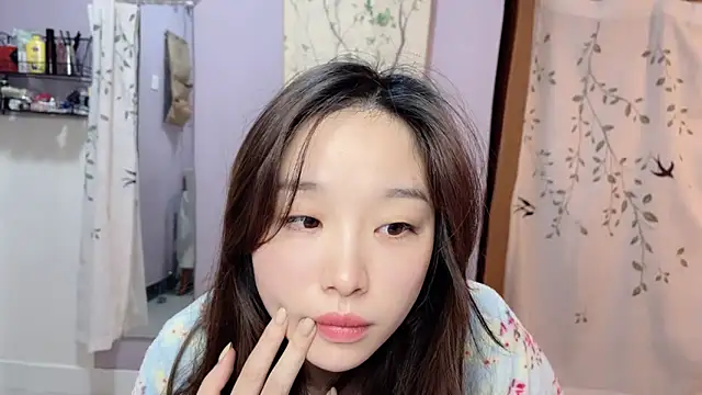 Y2Luvk online show from 11.26.25