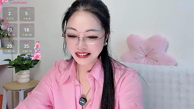 Snapshot of Hua_Hua_0 chatting on 09.14.25 Hua Hua 0 online show from 09.14.25