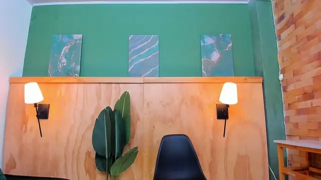 halleylorens online show from 02.23.26