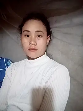 Snapshot of Ruaiuoi chatting on 02.18.26 Ruaiuoi online show from 02.18.26