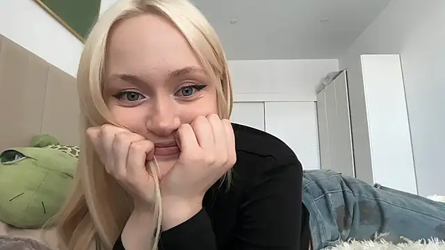 HeyMonkey  online show from 04.11.26