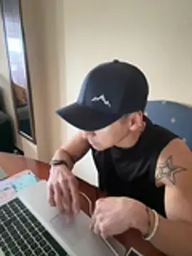 Snapshot of Latinhot31 chatting on 02.23.26 Latinhot31 online show from 02.23.26