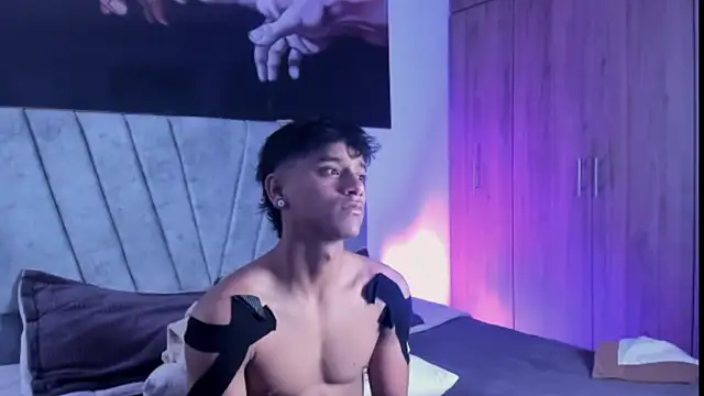 ZYZZ1312 online show from 09.08.25