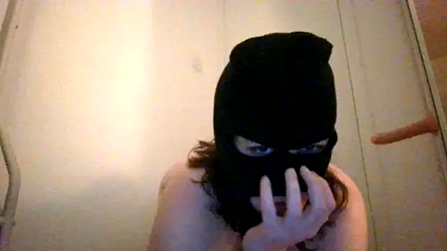 Snapshot of good_girls_obey chatting on 09.27.25 good girls obey online show from 09.27.25