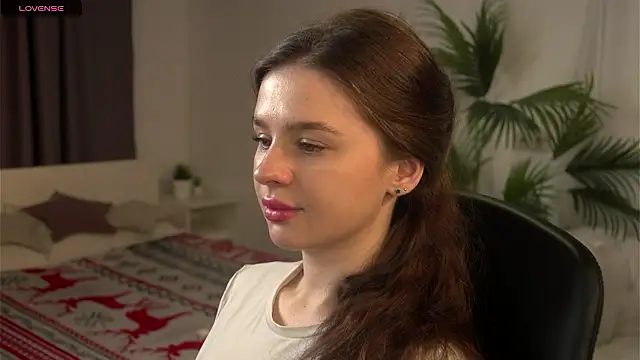 Snapshot of Olivia_Farrell chatting on 03.01.26 Olivia Farrell online show from 03.01.26