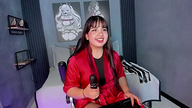 Snapshot of Zara_Snow chatting on 02.10.26 Zara Snow online show from 02.10.26