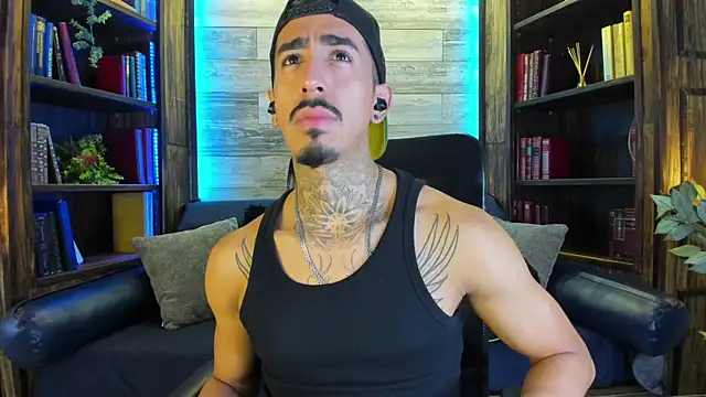 Donovan Desmond online show from 12.20.25