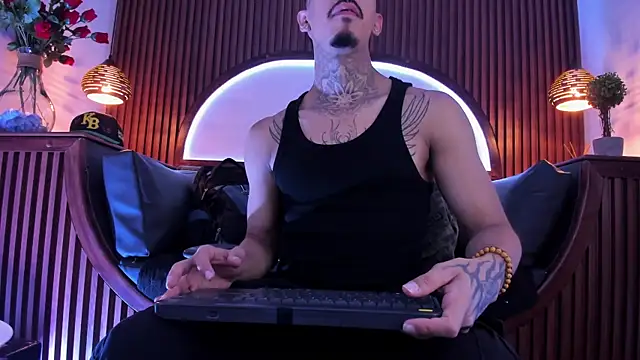 Donovan Desmond online show from 02.10.26