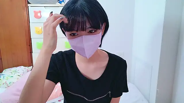 Snapshot of Azusa_DoMybest chatting on 10.05.25 Azusa DoMybest online show from 10.05.25