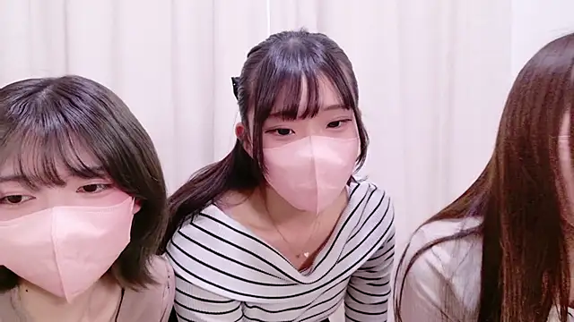 Snapshot of Azusa_DoMybest chatting on 01.12.26 Azusa DoMybest online show from 01.12.26