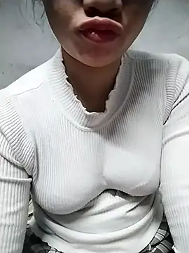 Mie rose online show from 11.19.25