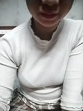 Mie rose online show from 11.24.25