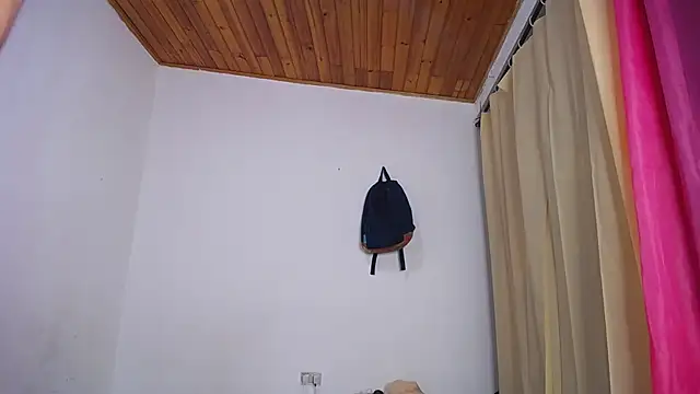 Snapshot of Olliver_Twink chatting on 09.12.25 Olliver Twink online show from 09.12.25