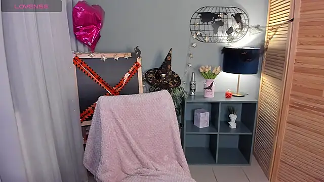 mishapallmer online show from 10.29.25