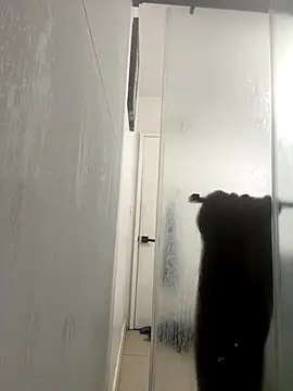 Snapshot of intoxicated13 chatting on 09.25.25 intoxicated13 online show from 09.25.25