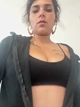 Snapshot of intoxicated13 chatting on 02.09.26 intoxicated13 online show from 02.09.26