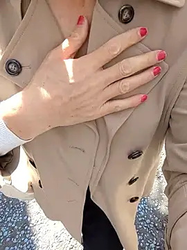 pink-mai online show from 03.27.26