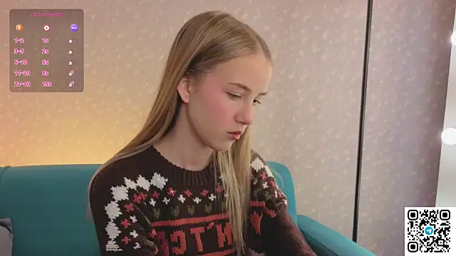 Snapshot of Anellyball chatting on 09.14.25 Anellyball online show from 09.14.25