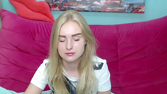 SofySofty online show from 10.02.25