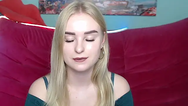 SofySofty online show from 10.26.25