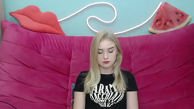 SofySofty online show from 11.07.25