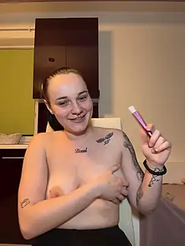 Baby Eva23 online show from 04.12.26