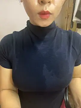 Snapshot of anna_sexy69 chatting on 10.08.25 anna sexy69 online show from 10.08.25