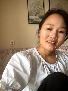 Snapshot of Mier-cn chatting on 09.17.25 Mier-cn online show from 09.17.25