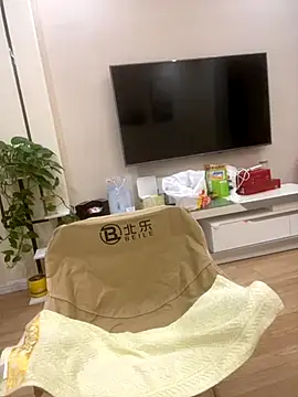 Snapshot of Mier-cn chatting on 10.06.25 Mier-cn online show from 10.06.25