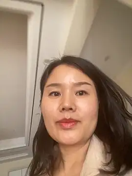 Snapshot of Mier-cn chatting on 11.13.25 Mier-cn online show from 11.13.25