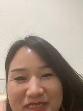 Snapshot of Mier-cn chatting on 11.25.25 Mier-cn online show from 11.25.25