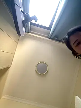 Snapshot of Mier-cn chatting on 11.29.25 Mier-cn online show from 11.29.25