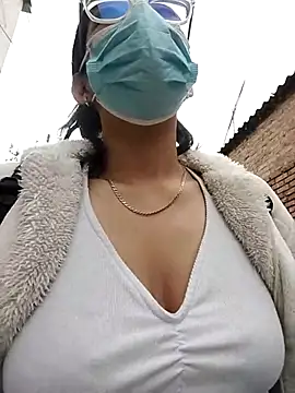 Snapshot of soulmateess chatting on 10.25.25 soulmateess online show from 10.25.25