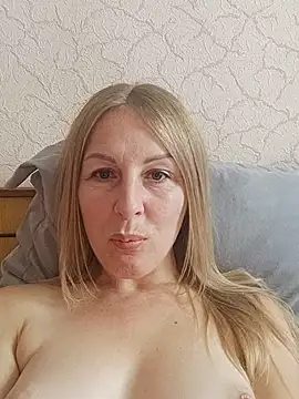 LunaSugarX online show from 11.02.25