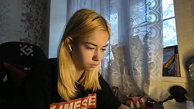 Witching Moon online show from 10.24.25