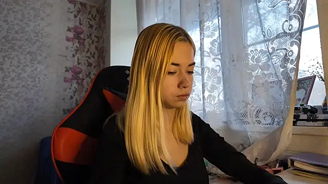 Witching Moon online show from 11.14.25