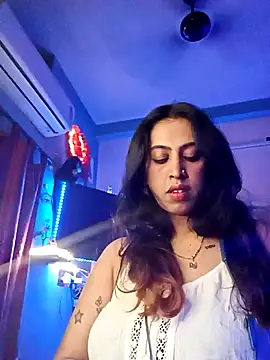 Snapshot of Love_Beauty01 chatting on 03.02.26 Love Beauty01 online show from 03.02.26